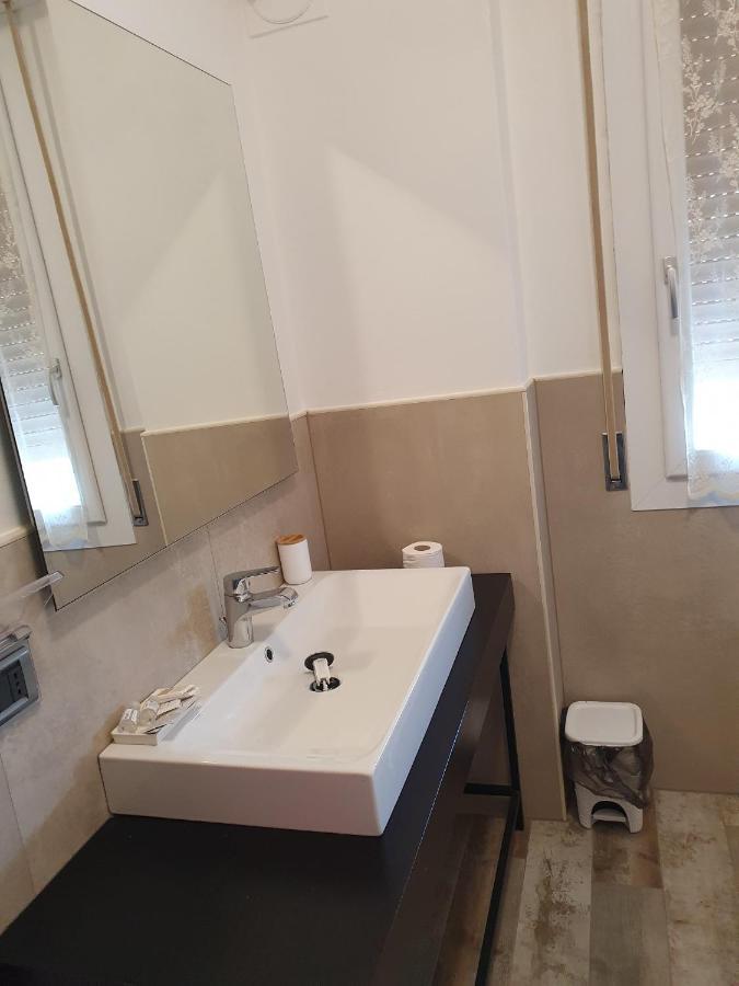 Andrea Affittacamere E B&B Solignano Nuovo Exterior foto